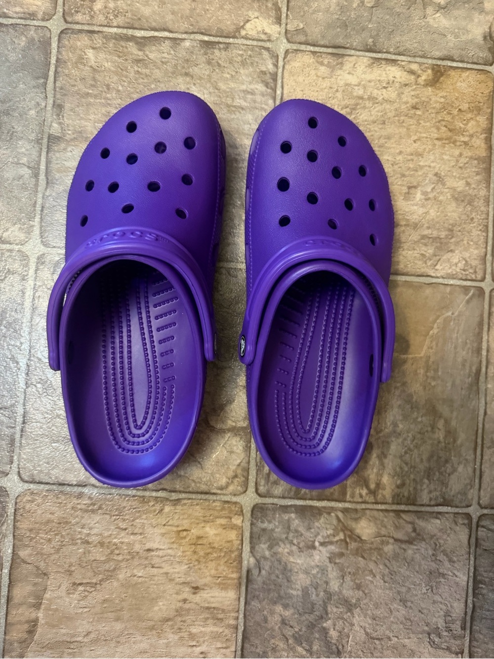 Crocs Classic Crush Clogs EUC Violet Purple Color Women’s Size 10 Men’s Size 8